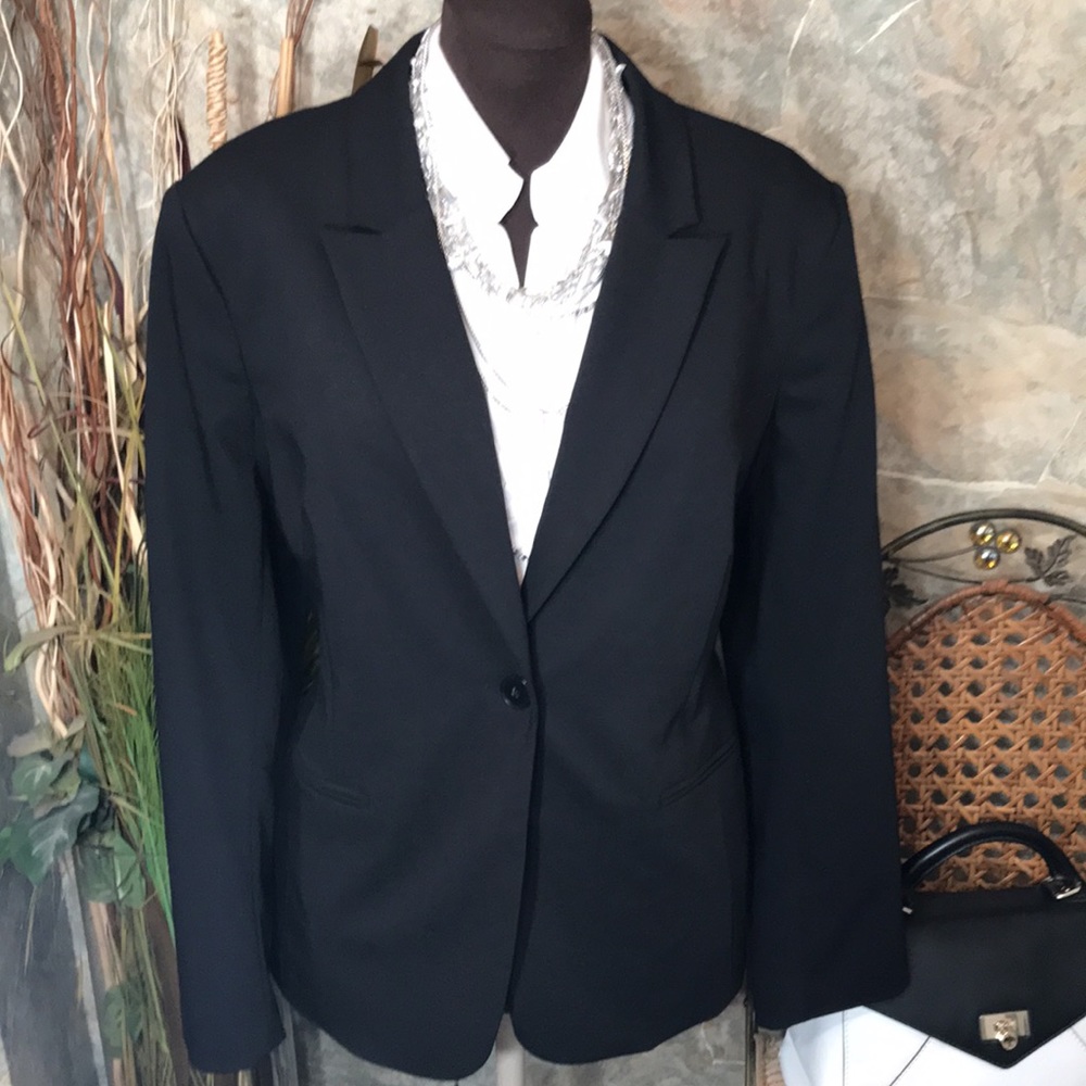 Liz Claiborne 🌹 stunning suit jacket coat blazer